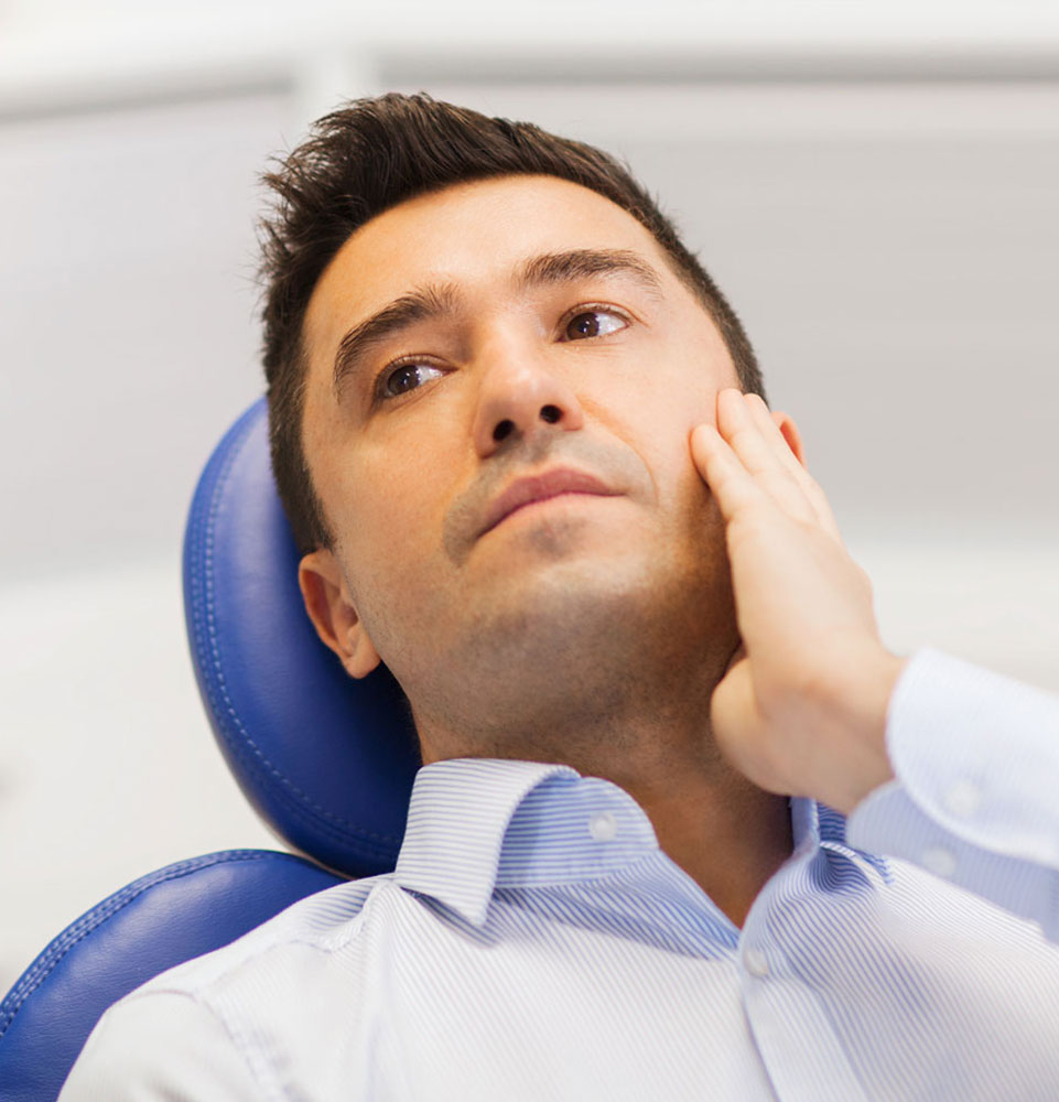 dental patient with teeth discomfort